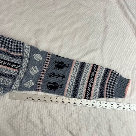 Vintage 80’s Mom Sweater w/Home Chicken & People - Picture 5 of 6